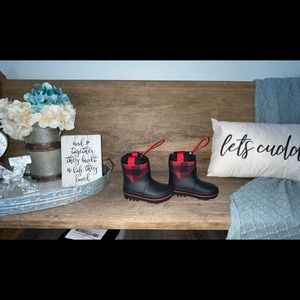 Toddler Snow Boots size 7